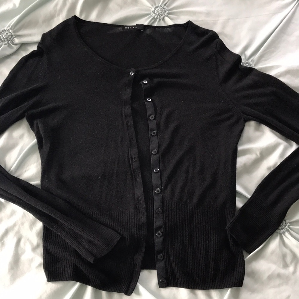 LightWeight Black Cardigan